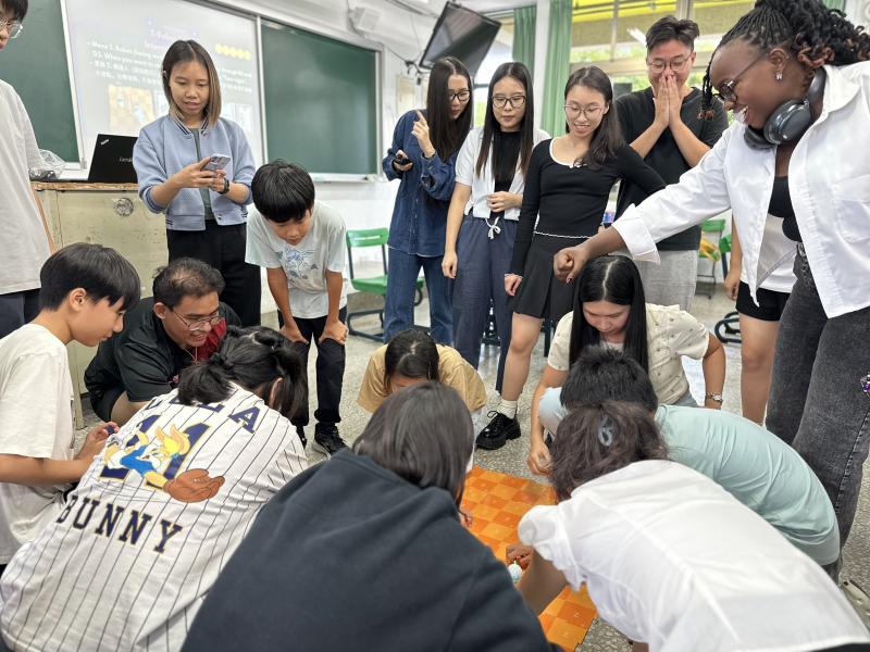 海星國中部 x 臺科大學伴的熱力實體相見歡