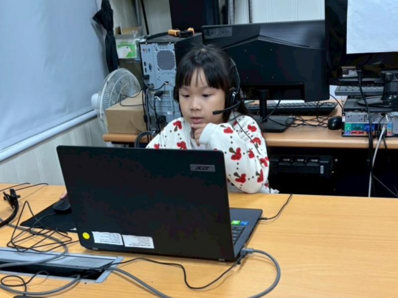 全神投入的線上學習時刻