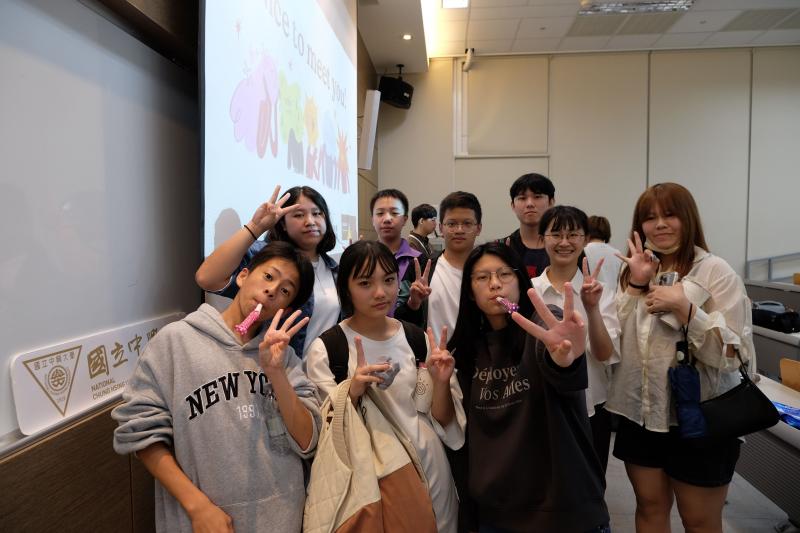 小組表演藝術成果發表合照