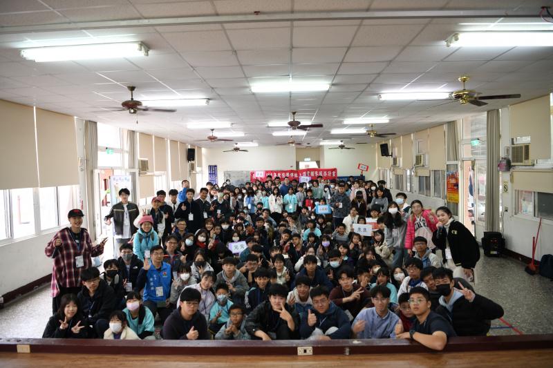 113-2學期相見歡大合照