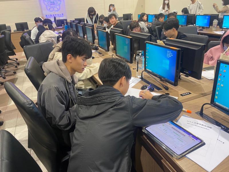 大學伴分組討論