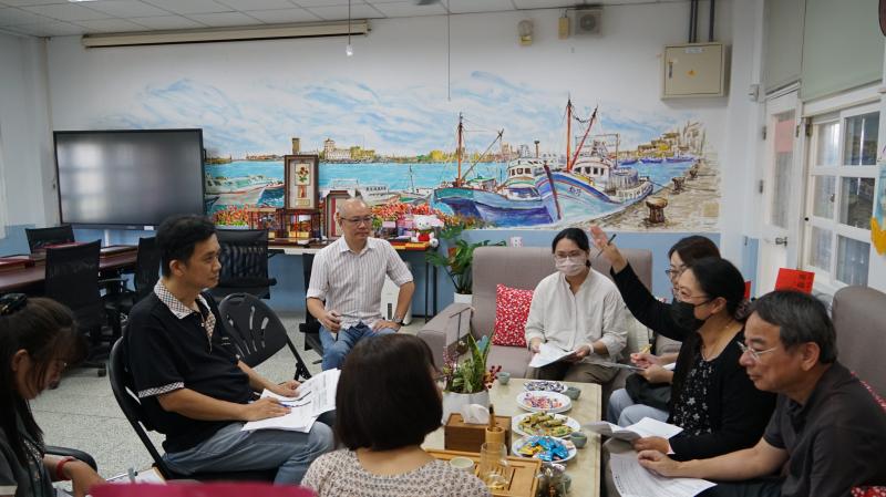 新港國小討論課程行事曆及學童需求等事項