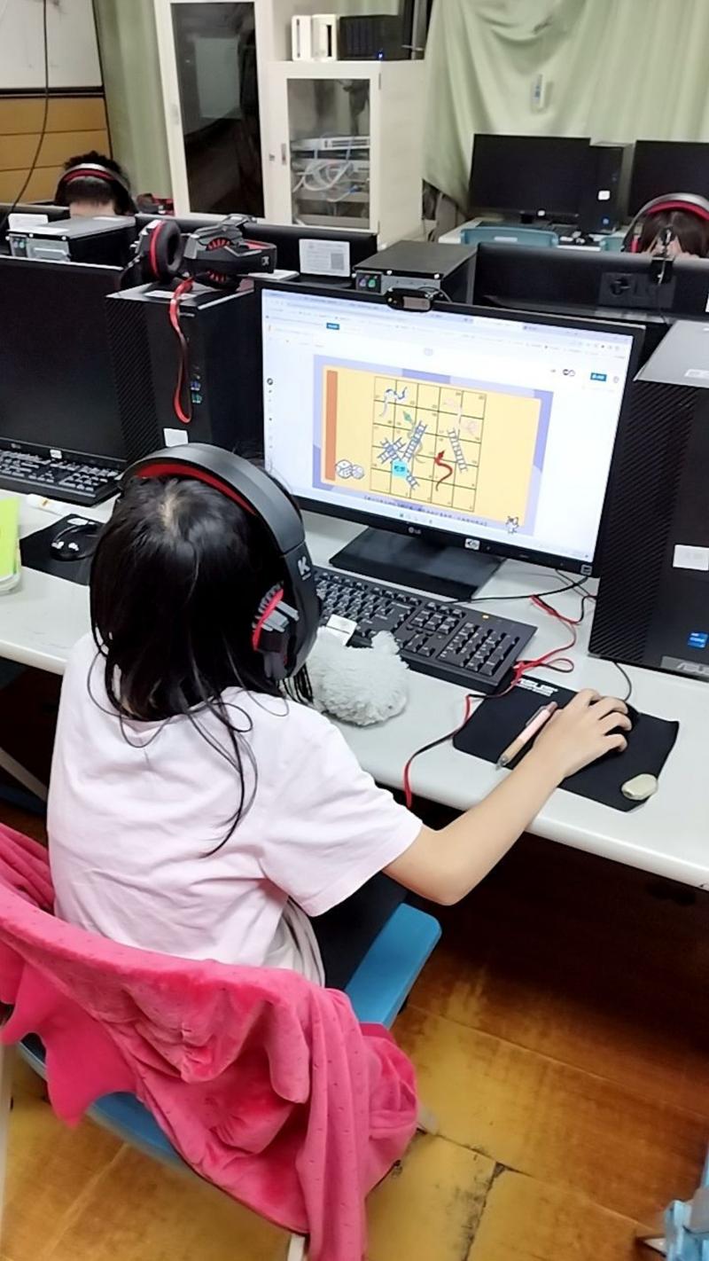 大學伴會應用遊戲式教學，讓小朋友更有興趣。